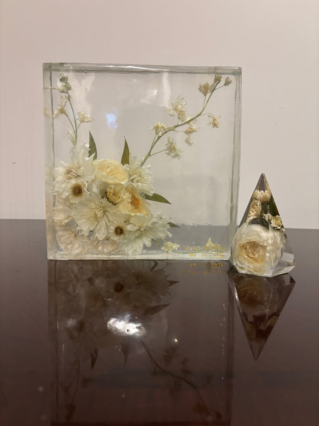 Custom Flower Preservation Resin Block – Real Preserved Flowers in Crystal Clear Keepsake for Wedding, Anniversary, Memorial