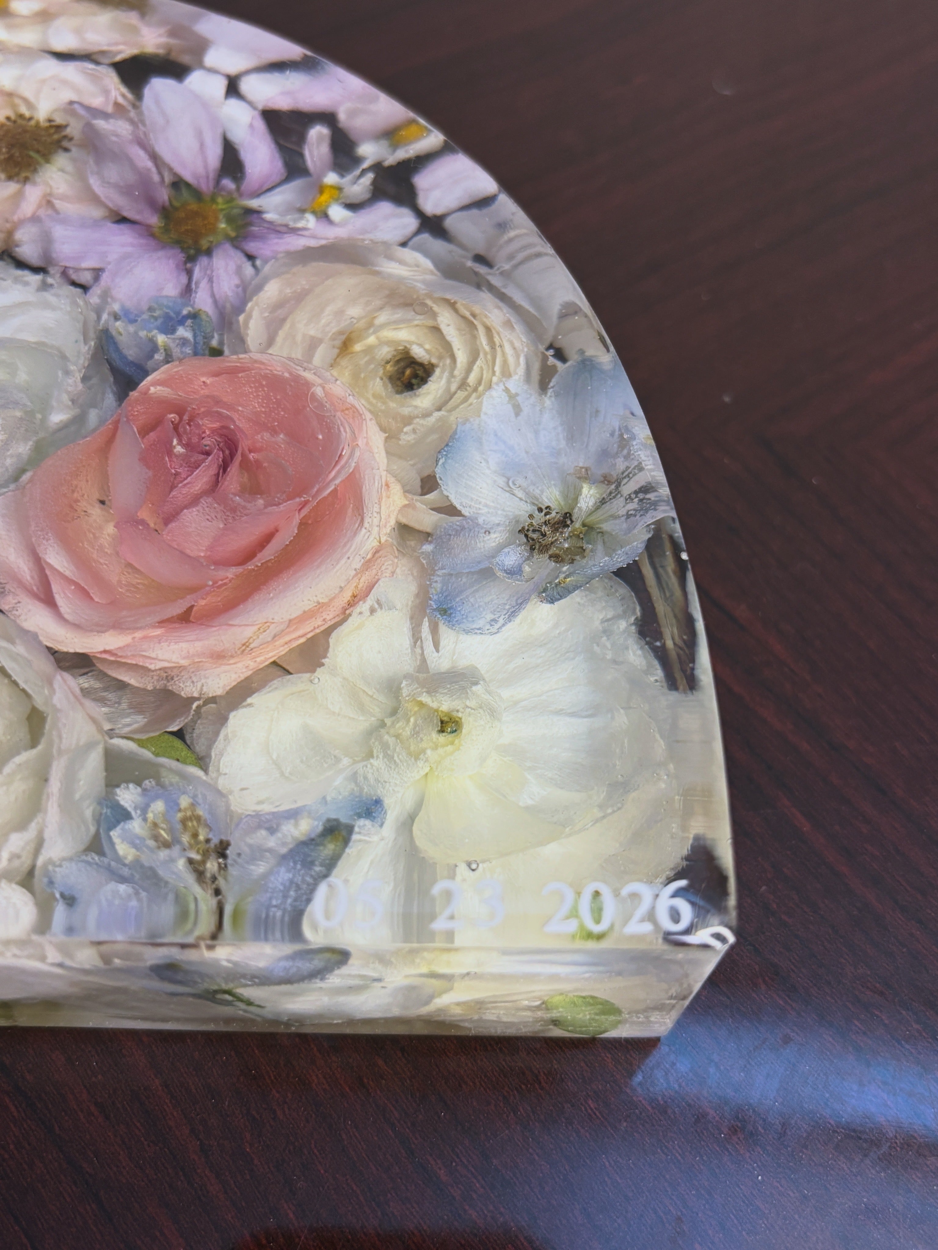Handmade Floral Resin Bookends with Preserved Flowers – Clear Decorative Book Ends