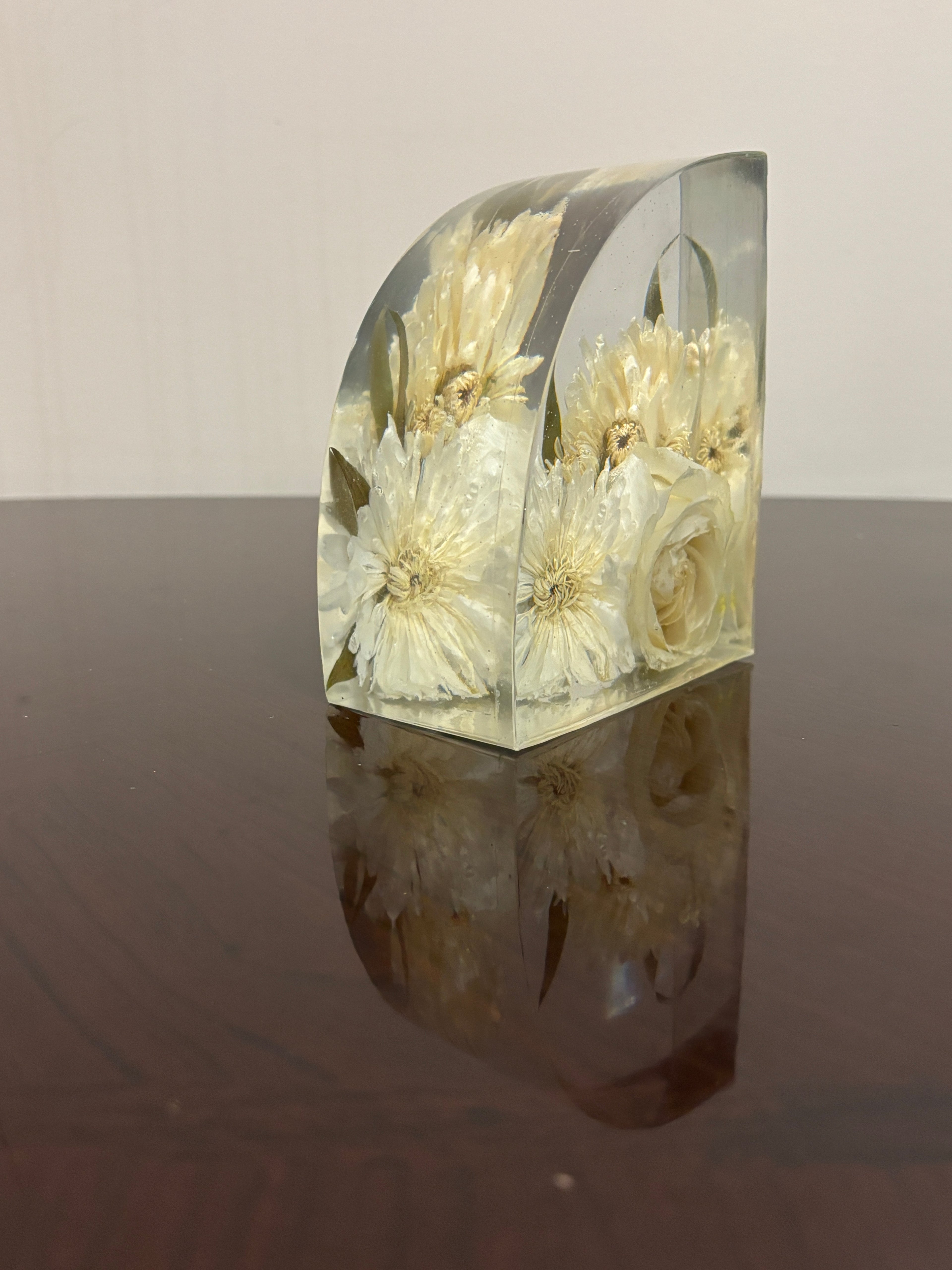 Handmade Floral Resin Bookends with Preserved Flowers – Clear Decorative Book Ends
