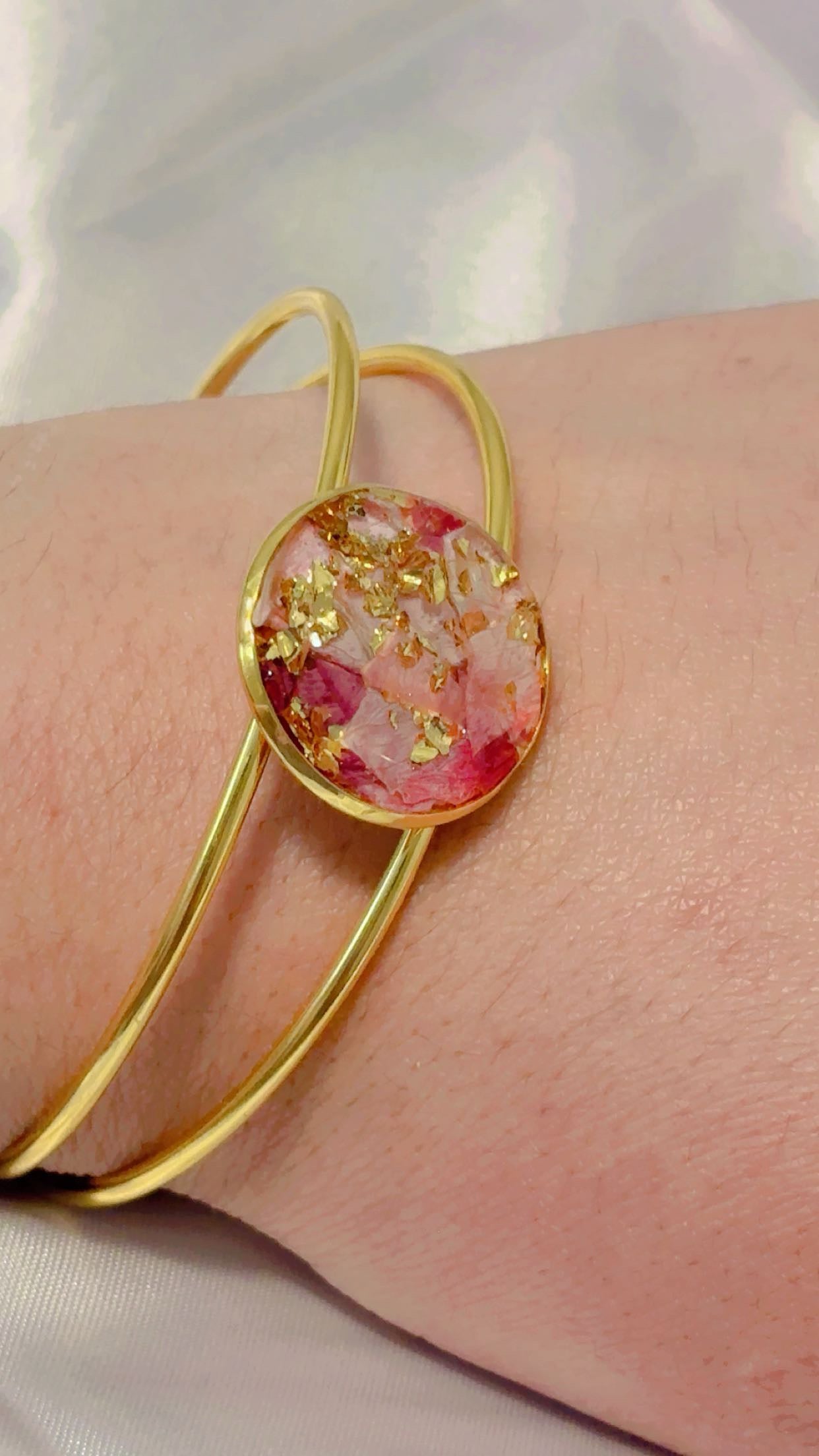 Custom Real Flower Resin Bracelet – Personalized Floral Jewelry Gift