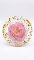 Flower preservation in resin coasters | Handmade floral keepsake