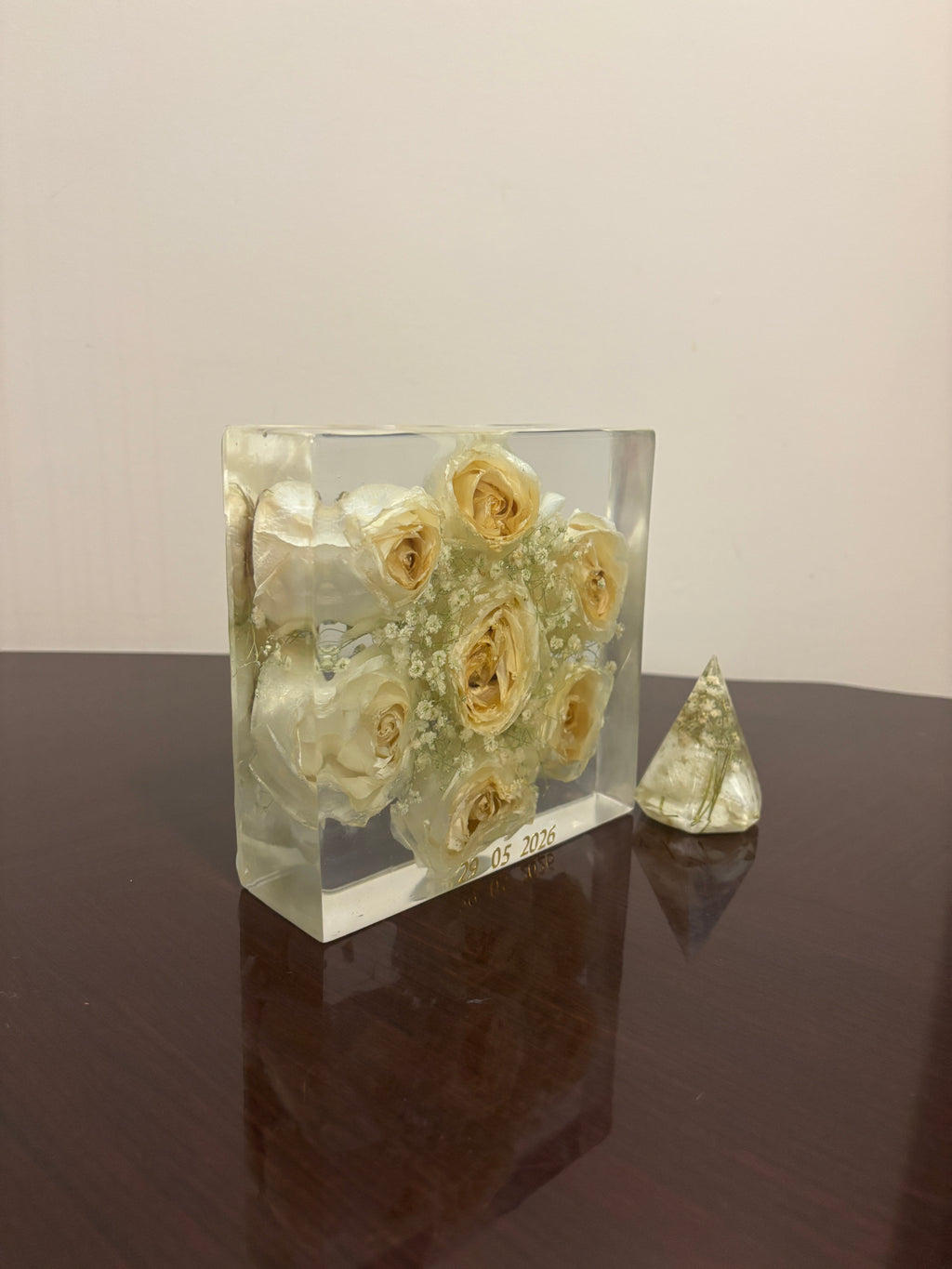 Custom Flower Preservation Resin Block – Real Preserved Flowers in Crystal Clear Keepsake for Wedding, Anniversary, Memorial