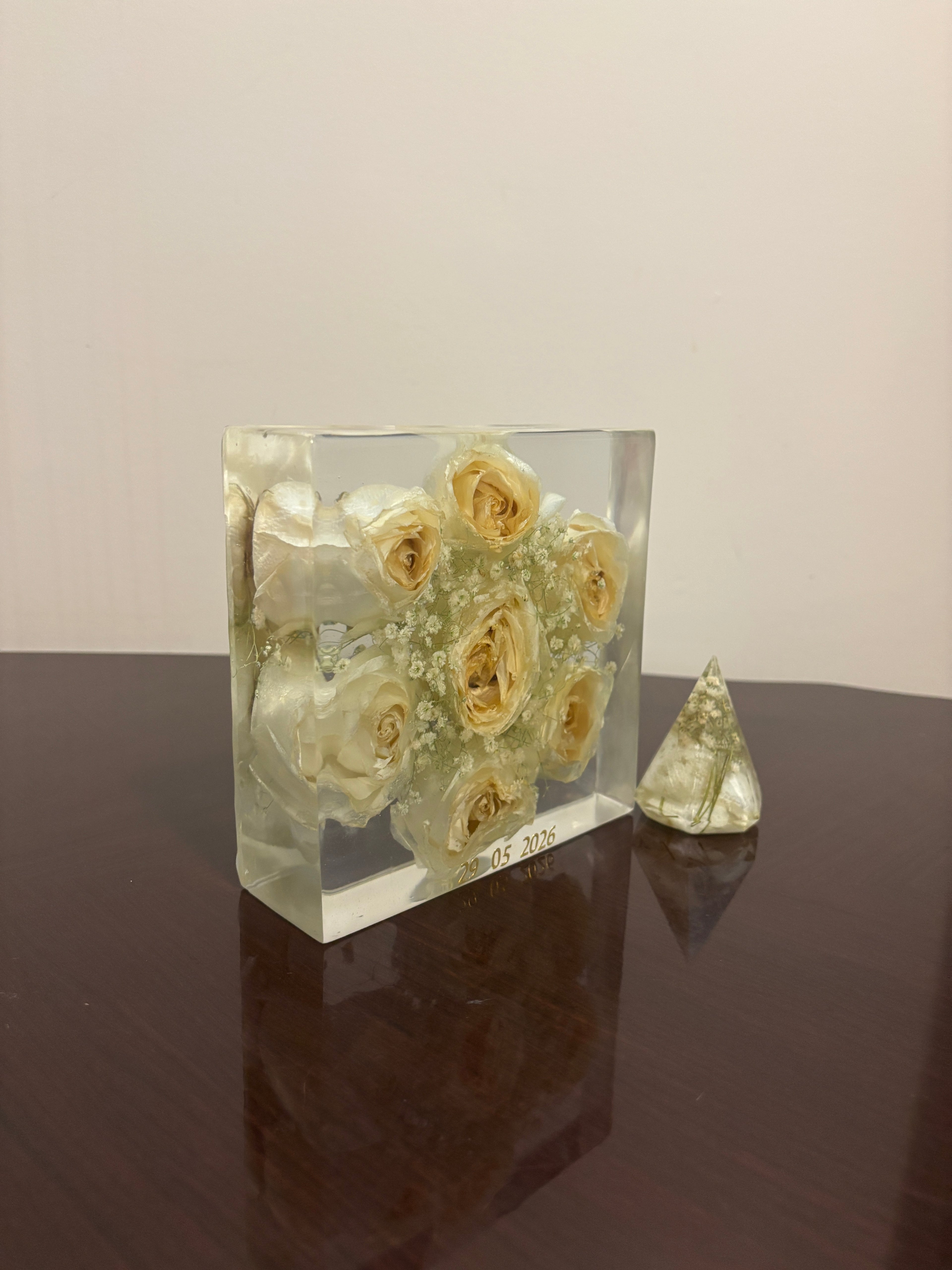 Custom Flower Preservation Resin Block – Real Preserved Flowers in Crystal Clear Keepsake for Wedding, Anniversary, Memorial