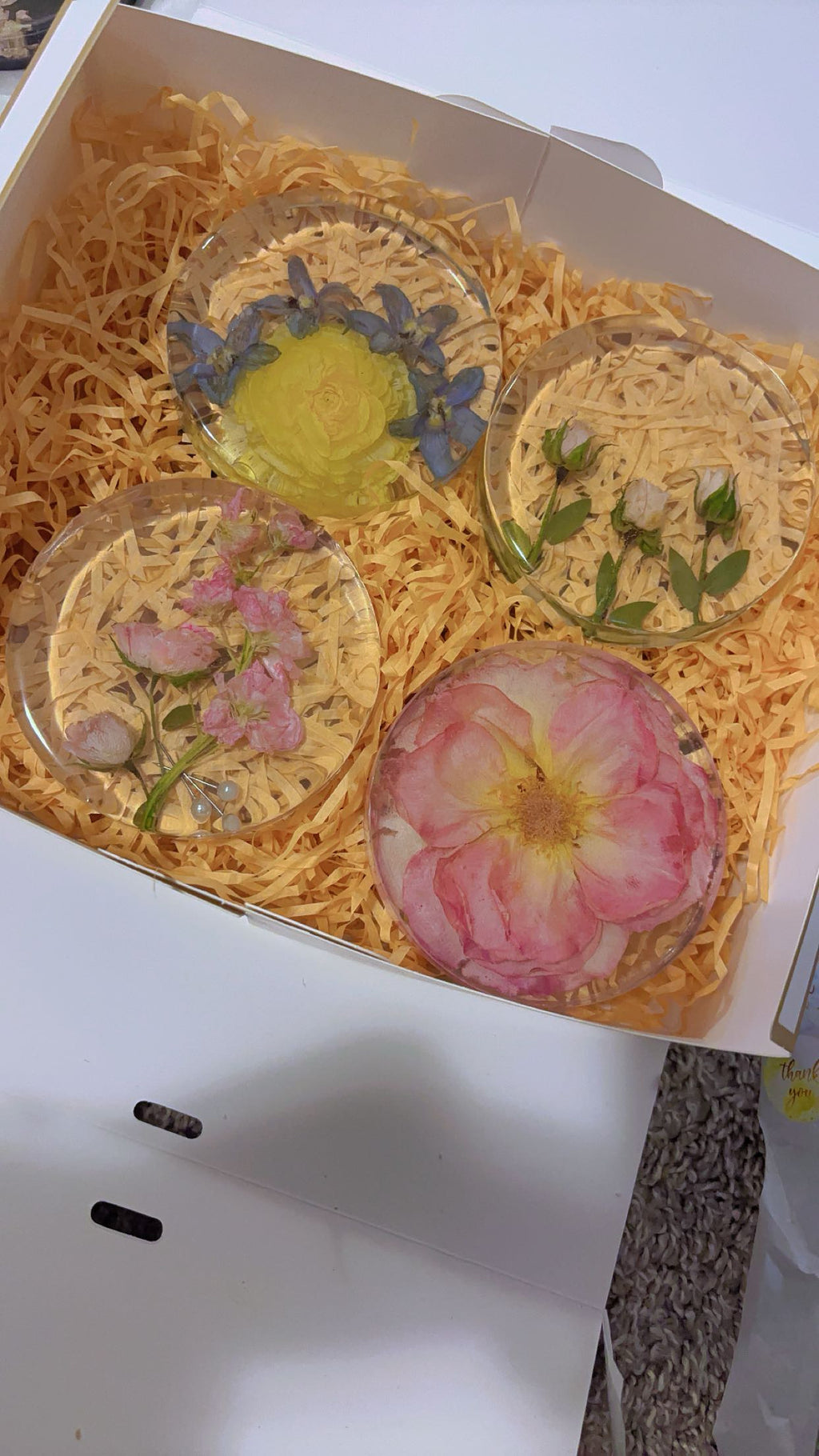 Flower preservation in resin coasters | Handmade floral keepsake