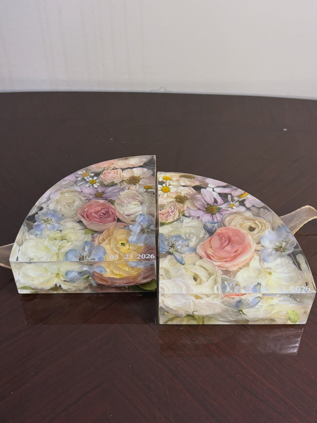 Handmade Floral Resin Bookends with Preserved Flowers – Clear Decorative Book Ends