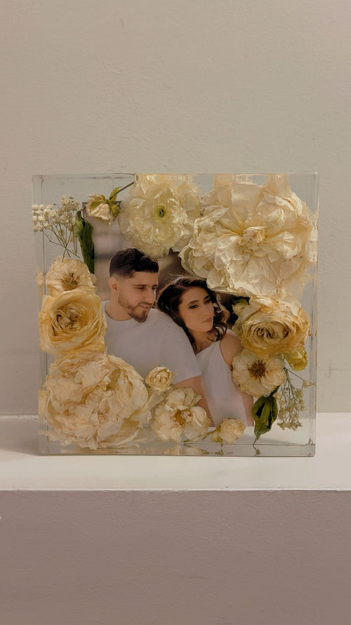 Custom Flower Preservation Resin Block – Real Preserved Flowers in Crystal Clear Keepsake for Wedding, Anniversary, Memorial