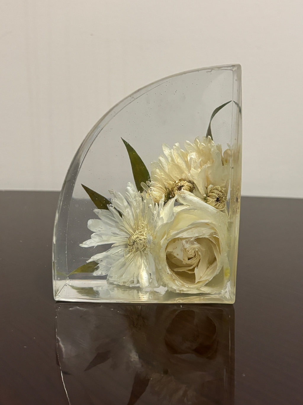 Handmade Floral Resin Bookends with Preserved Flowers – Clear Decorative Book Ends