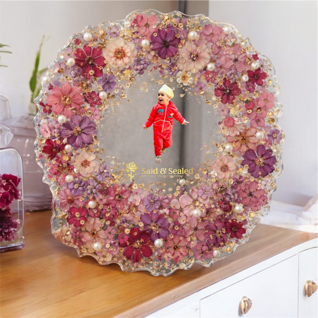 Custom Uneven Round Resin Frame with Preserved Flowers | Wedding, Anniversary & Memorial Keepsake