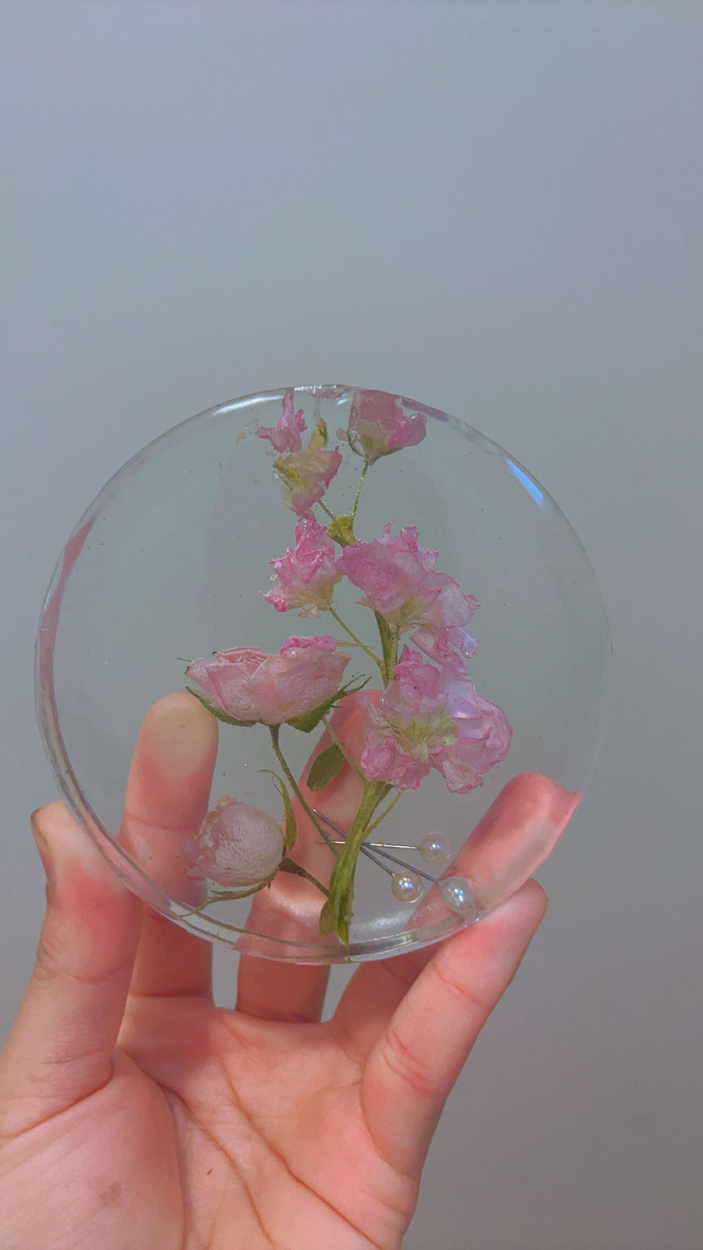 Flower preservation in resin coasters | Handmade floral keepsake