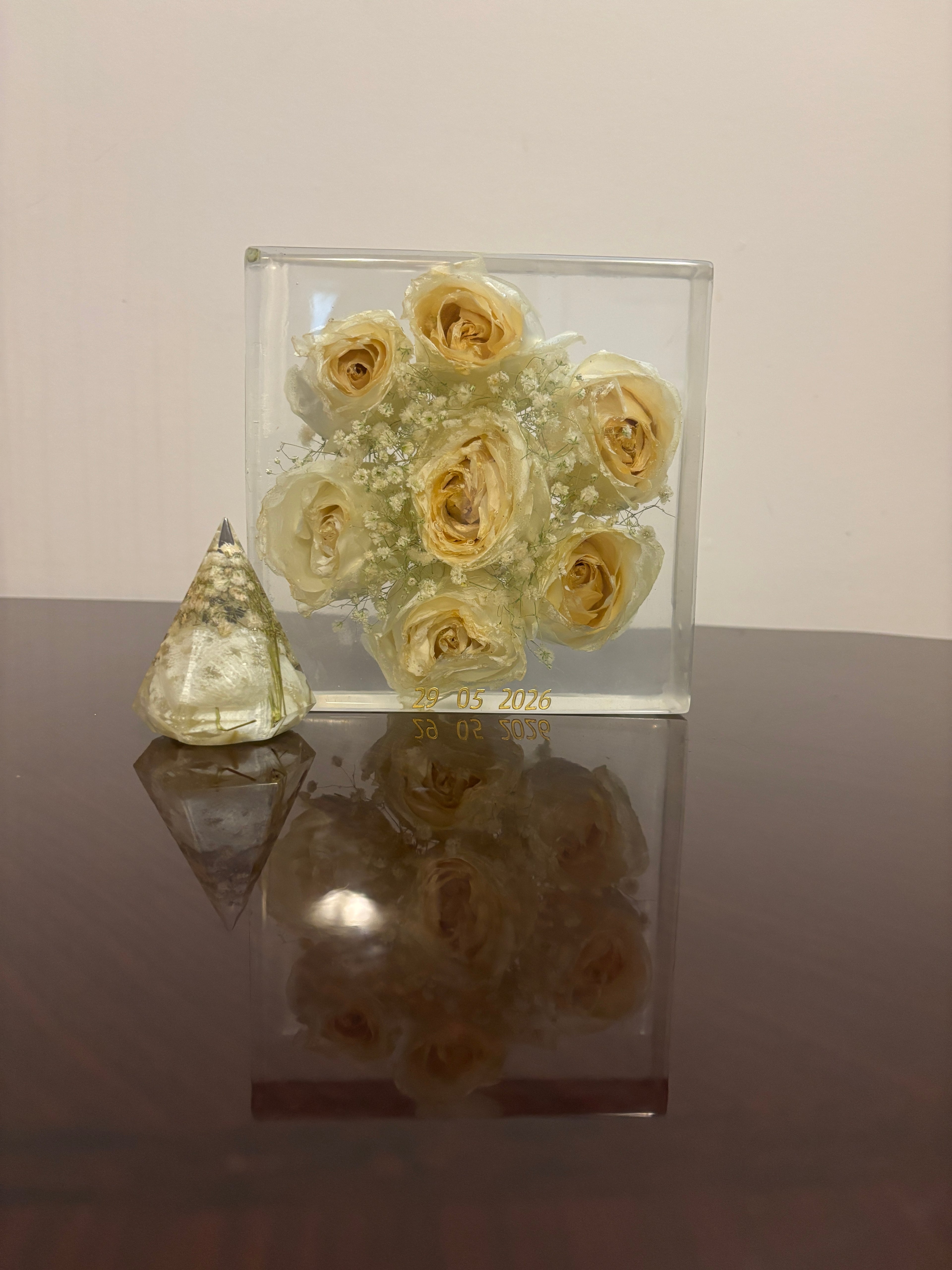 Custom Flower Preservation Resin Block – Real Preserved Flowers in Crystal Clear Keepsake for Wedding, Anniversary, Memorial