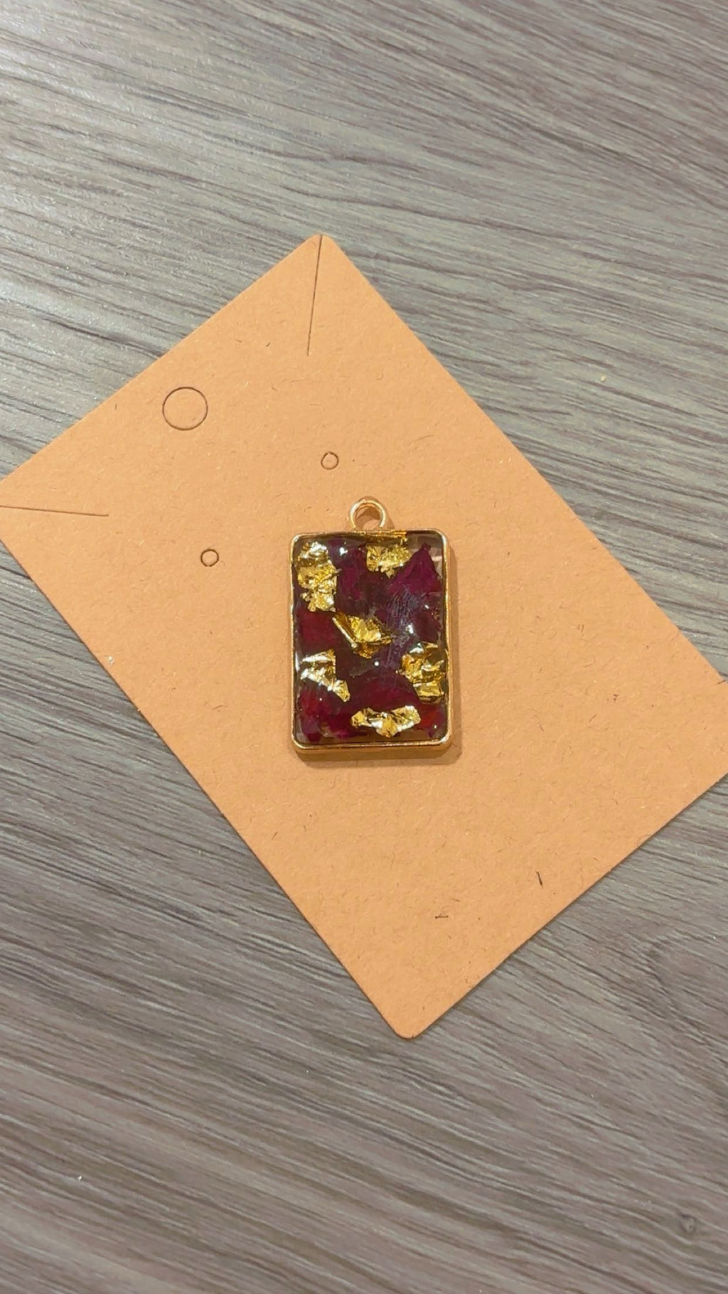 Pendants with Real Preserved Flowers – Handmade Resin Jewelry