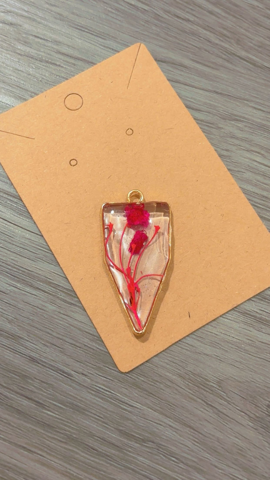 Pendants with Real Preserved Flowers – Handmade Resin Jewelry