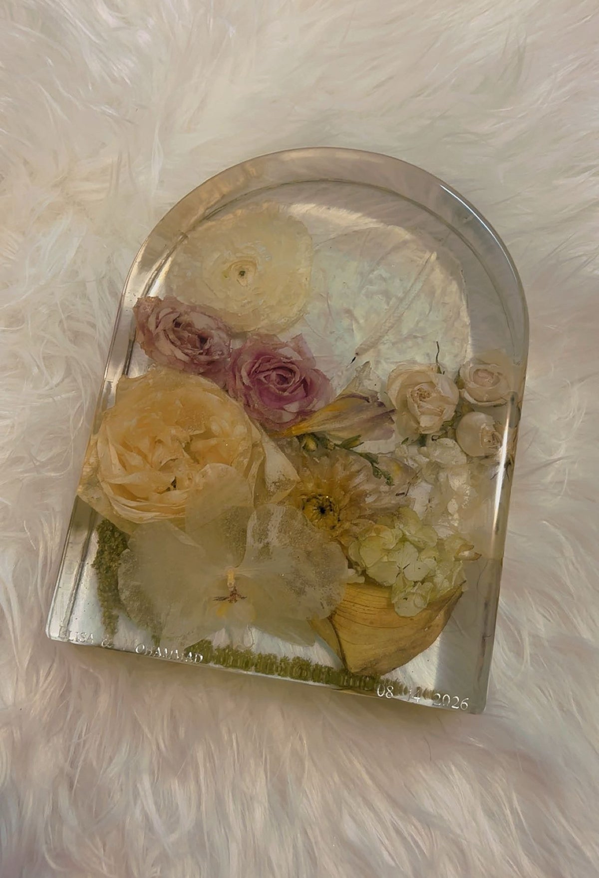 Resin Arch - Preserve your wedding bouquets into beautiful Arch shape (Two sizes available)