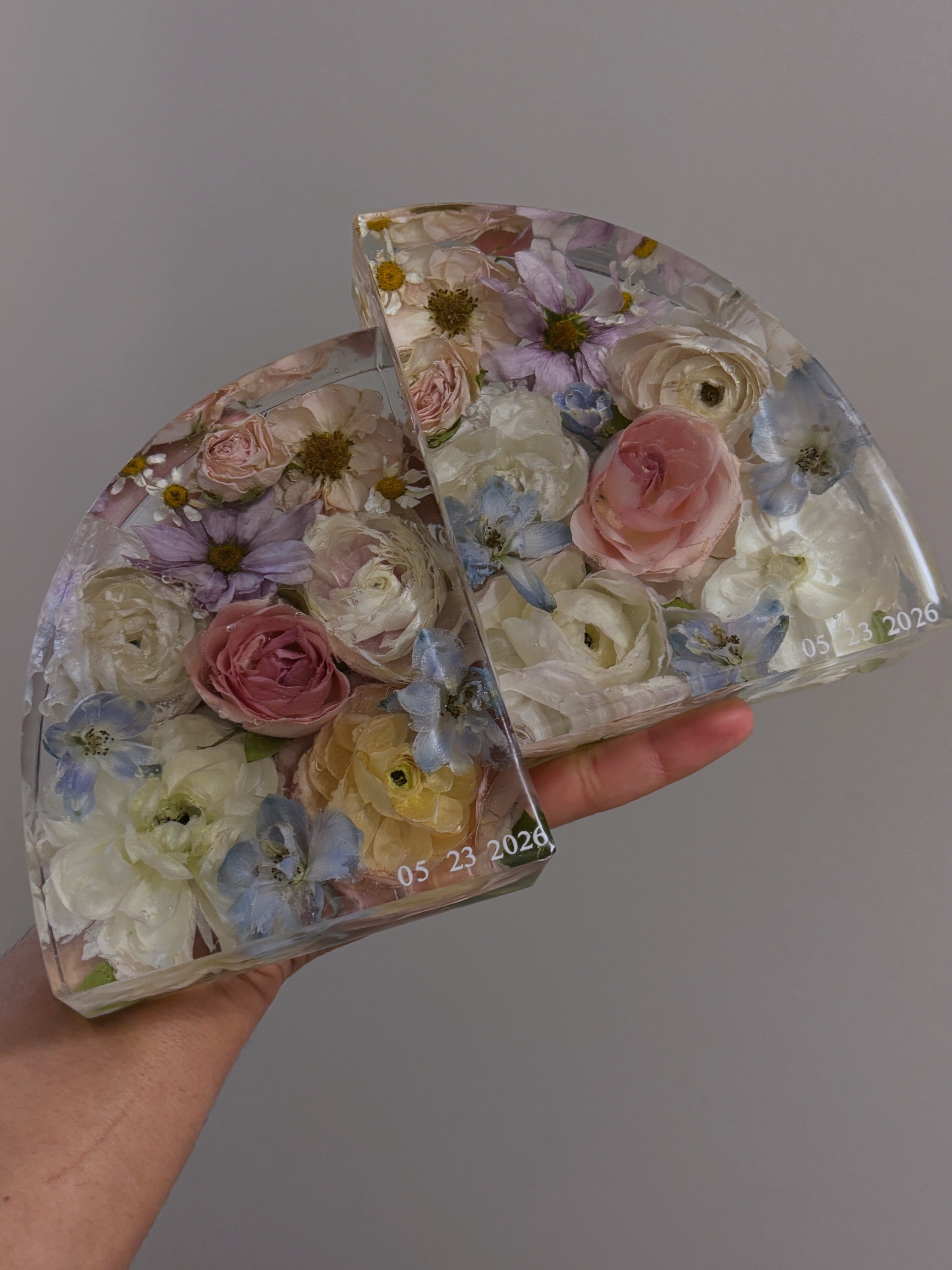 Handmade Floral Resin Bookends with Preserved Flowers – Clear Decorative Book Ends