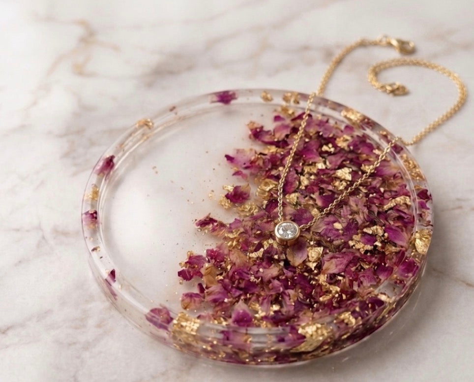 Flower preservation in Resin jewelry tray