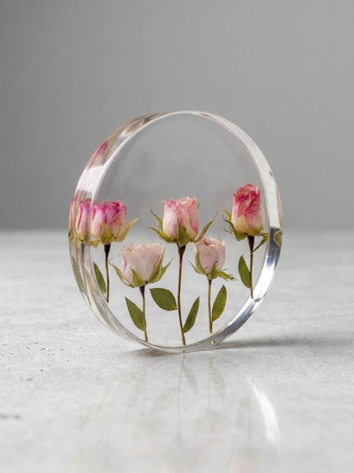 Flower preservation in resin coasters | Handmade floral keepsake