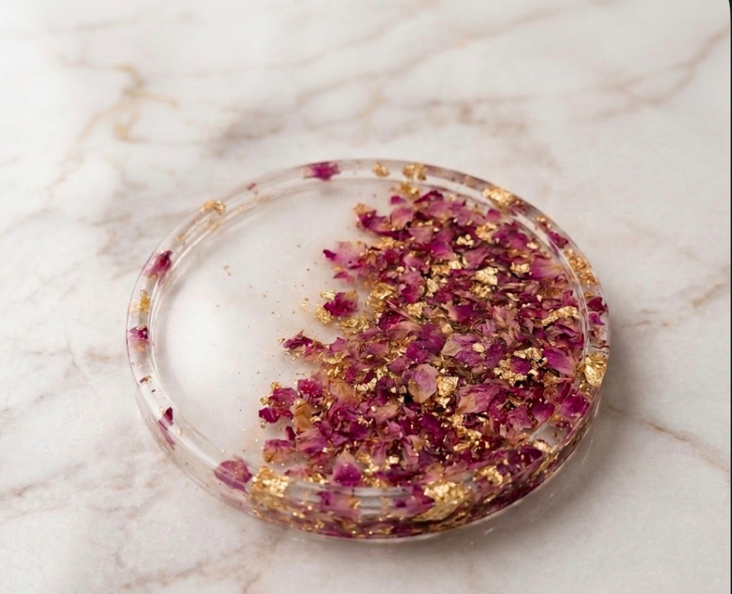 Flower preservation in Resin jewelry tray