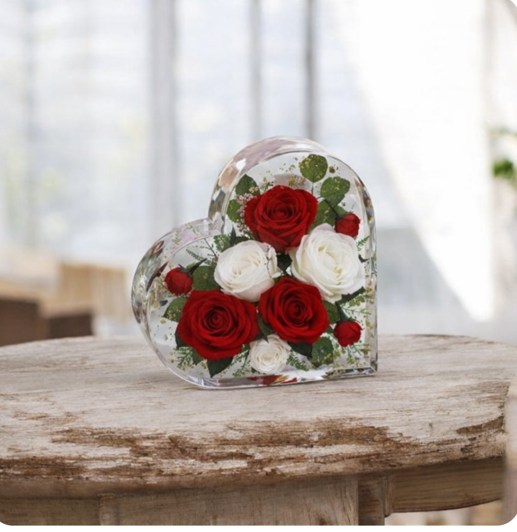 Custom Heart Resin Flower Preservation – Keep Your Special Moments Forever