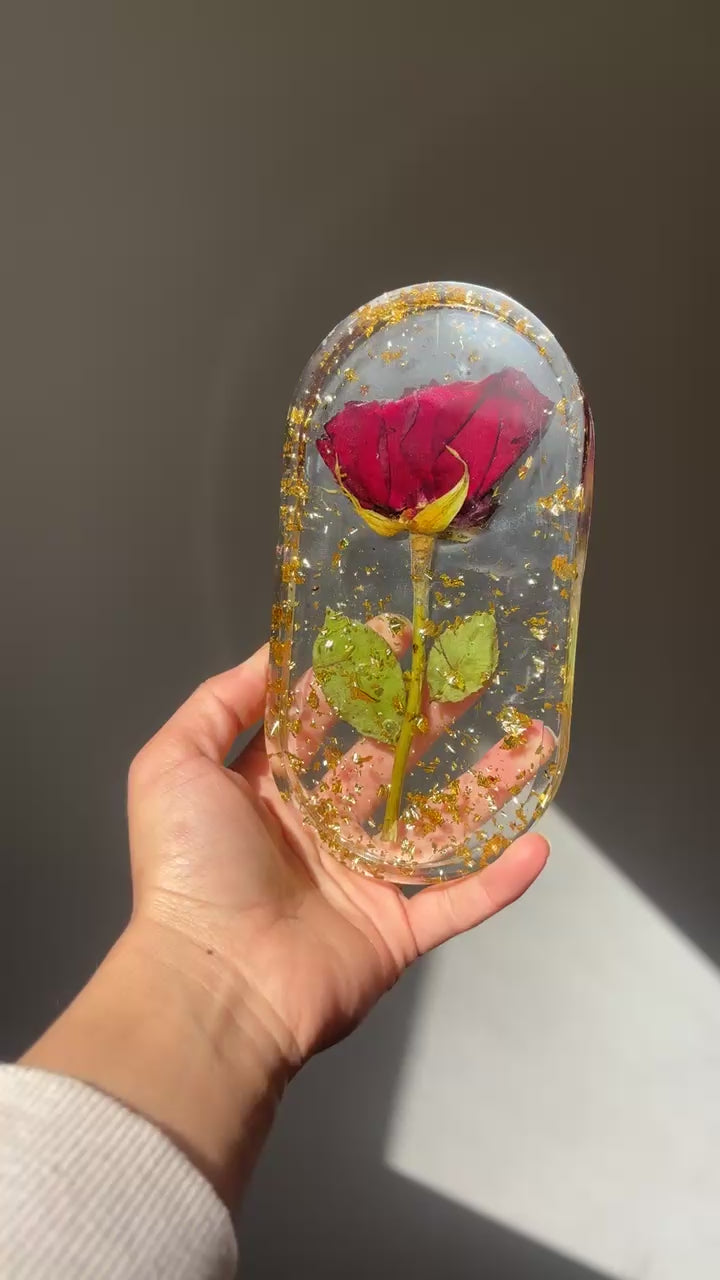 Flower preservation in Resin jewelry tray