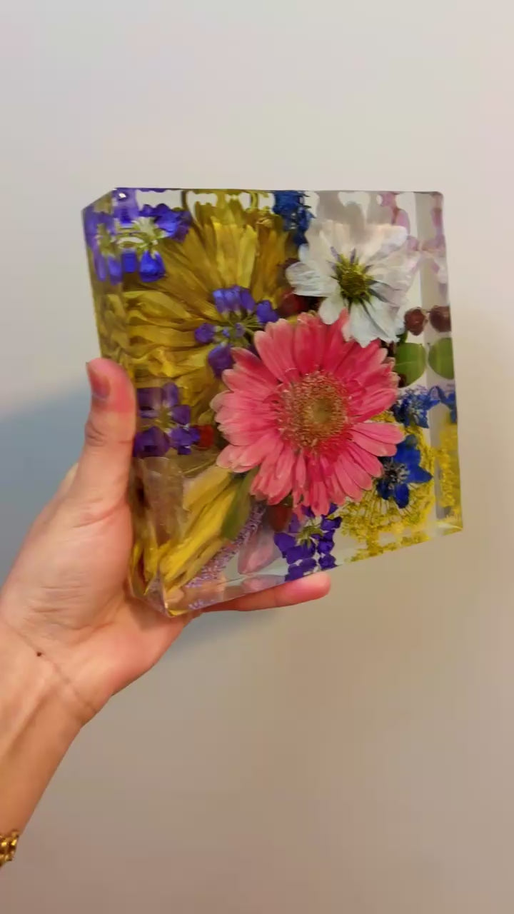 Custom Flower Preservation Resin Block – Real Preserved Flowers in Crystal Clear Keepsake for Wedding, Anniversary, Memorial