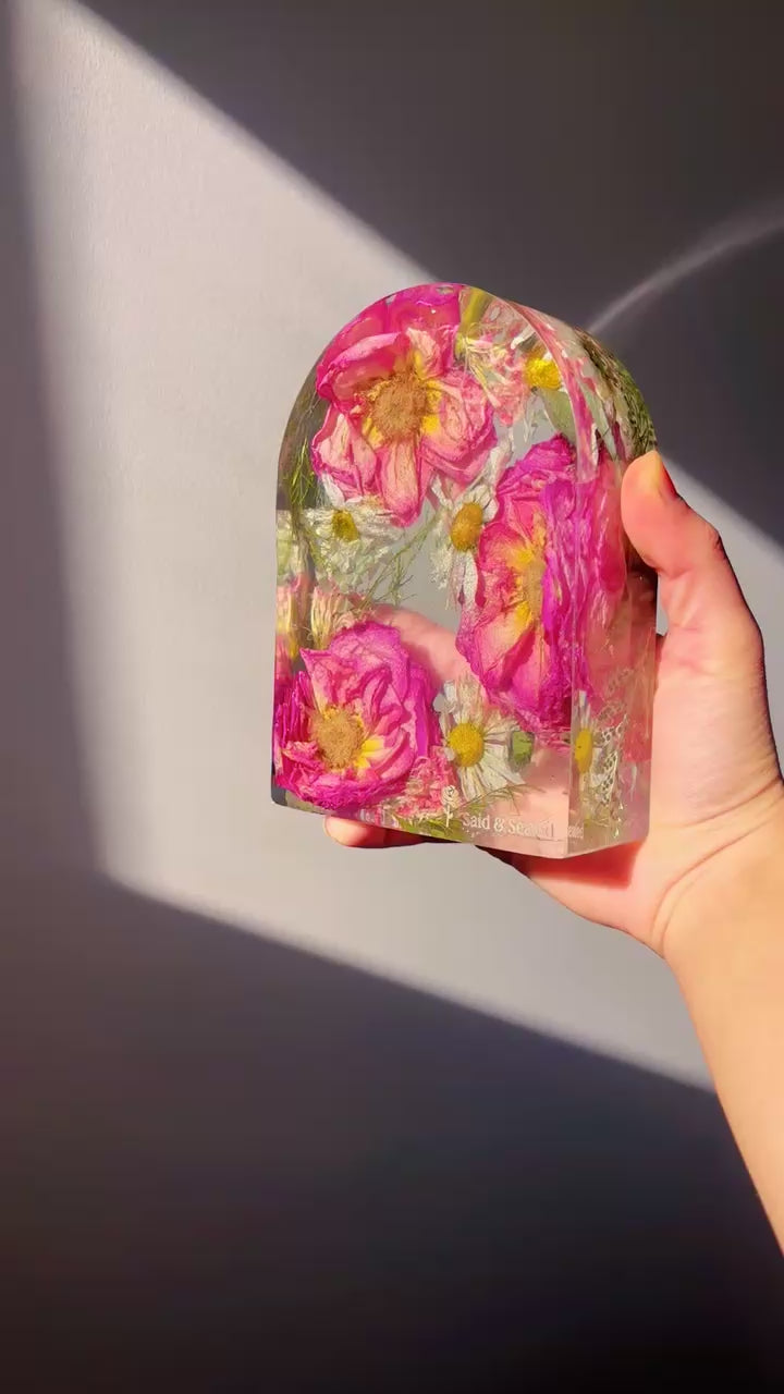 Arch Shape Flower Preservation – Custom Wedding Bouquet Resin Keepsake | Preserve Real Flowers Forever
